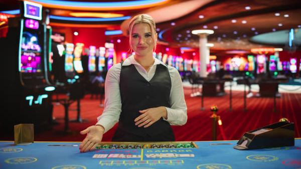 Understanding the User Interface for chơi casino trực tuyến trên điện thoại
